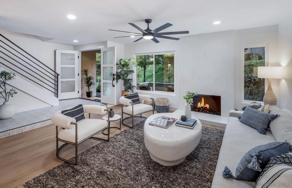 Photo of 1986 Azure Way, Encinitas, CA 92024 (MLS # 260001291)