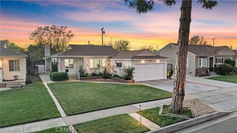 Photo of 4323 Knoxville Ave, Lakewood, CA 90713 (MLS # PW26057148)