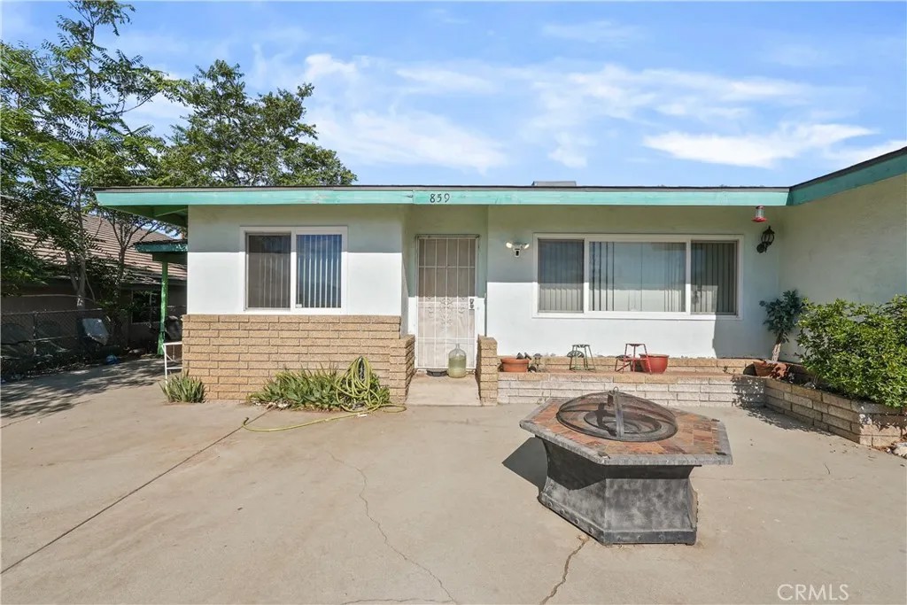 859 N Allen