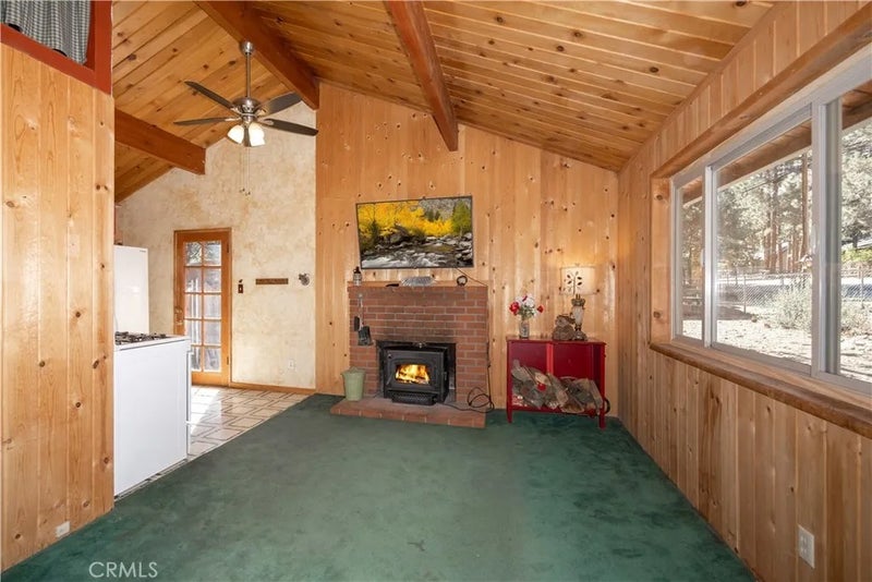 337 Holmes Lane