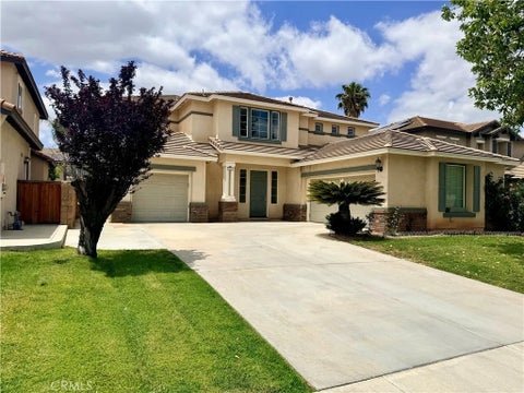 Photo of 30867 Green Branch, Menifee, CA 92584 (MLS # SW26123394)