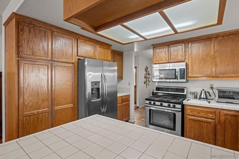 Tiny photo for 7982 Lemon Cir, La Mesa, CA 91941 (MLS # 250042269)