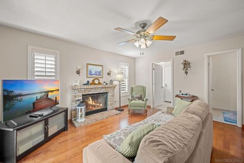 Tiny photo for 7982 Lemon Cir, La Mesa, CA 91941 (MLS # 250042269)