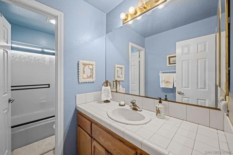 Tiny photo for 7982 Lemon Cir, La Mesa, CA 91941 (MLS # 250042269)