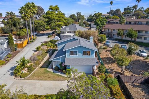 Tiny photo for 7982 Lemon Cir, La Mesa, CA 91941 (MLS # 250042269)