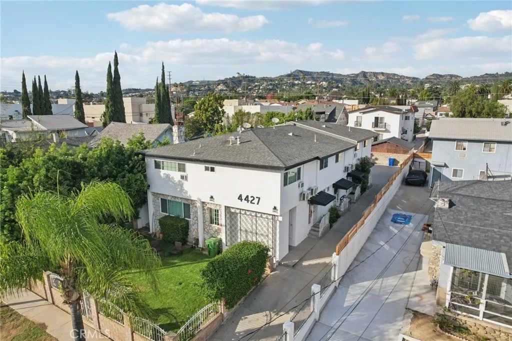 Photo of 4427 Camero Avenue, Los Angeles, CA 90027 (MLS # SR26064374)