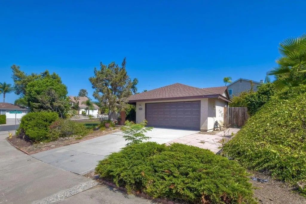Photo of 6428 El Perico Lane, Carlsbad, CA 92009 (MLS # NDP2509725)