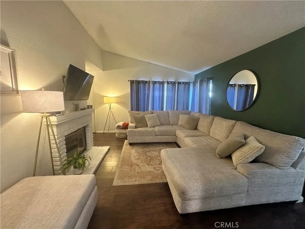 4974 Vail