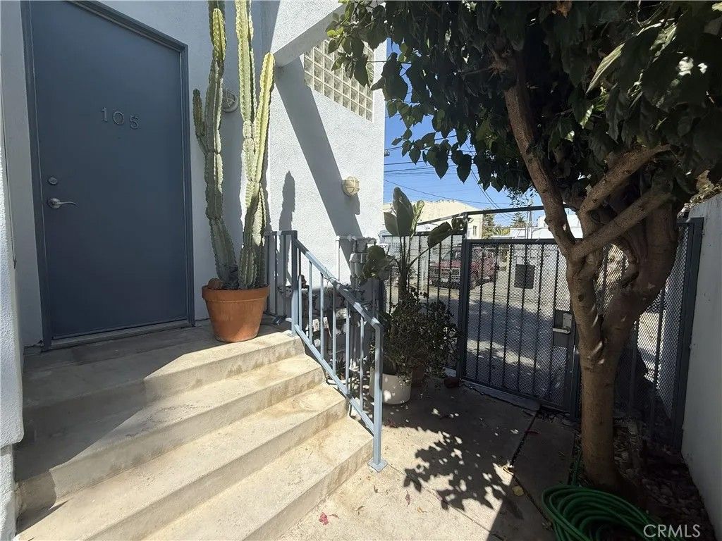 Photo of 1937 Euclid, Santa Monica, CA 90404 (MLS # GD26003119)