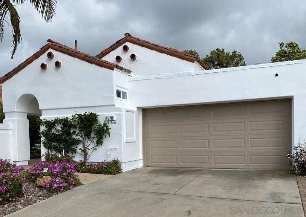 Photo of 4878 Galicia Way, Oceanside, CA 92056 (MLS # 260009372)