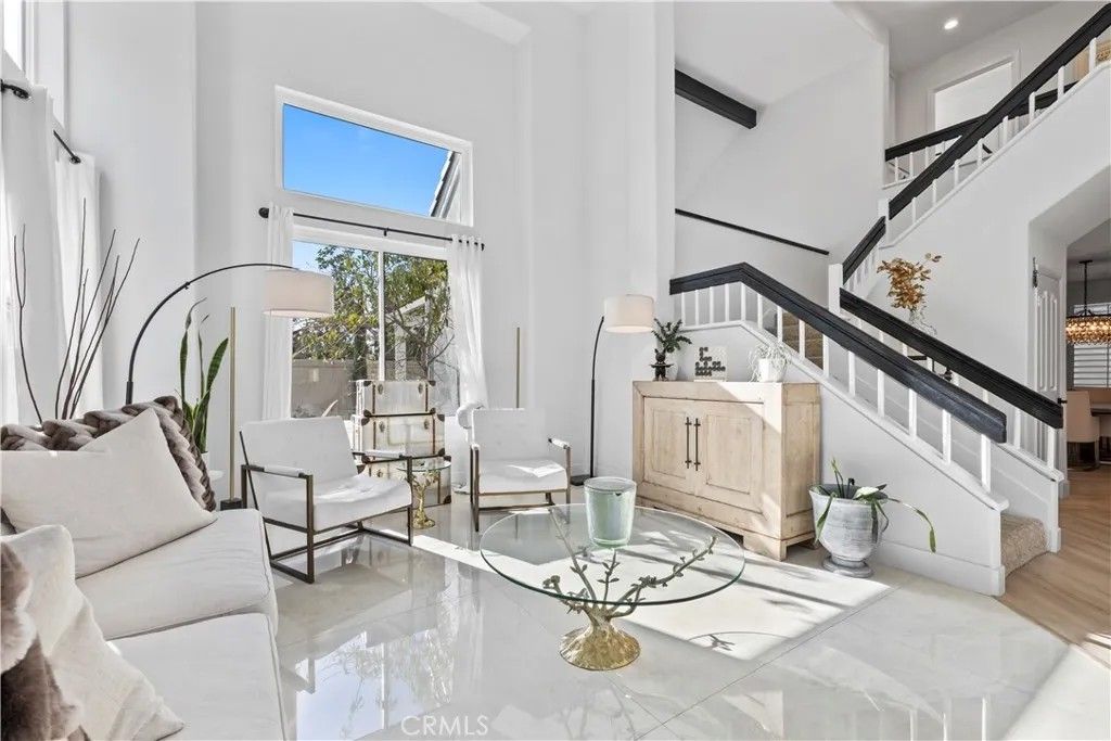 Photo of 8 Lakeridge, Rancho Santa Margarita, CA 92679 (MLS # OC26024474)