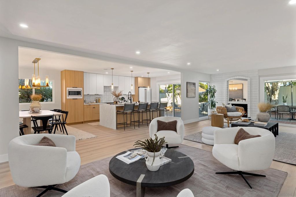 Photo of 51 Trinidad Bnd, Coronado, CA 92118 (MLS # 250044628)