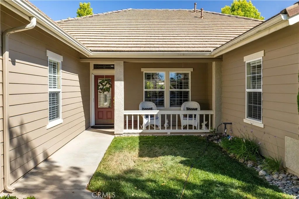 660 River Oaks
