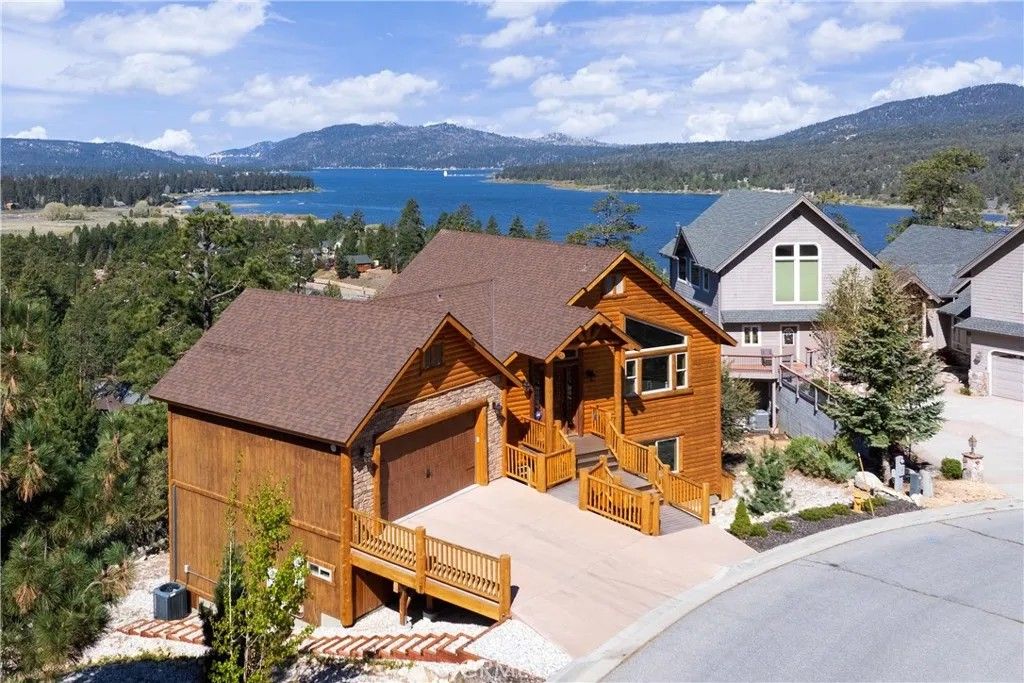 Photo of 42344 Golden Oak Rd, Big Bear Lake, CA 92315 (MLS # IG26086165)