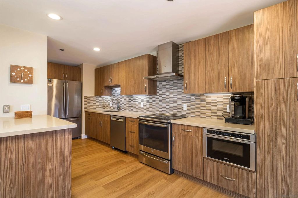 Photo of 8263 Camino Del Oro #271, La Jolla, CA 92037 (MLS # 250042143)
