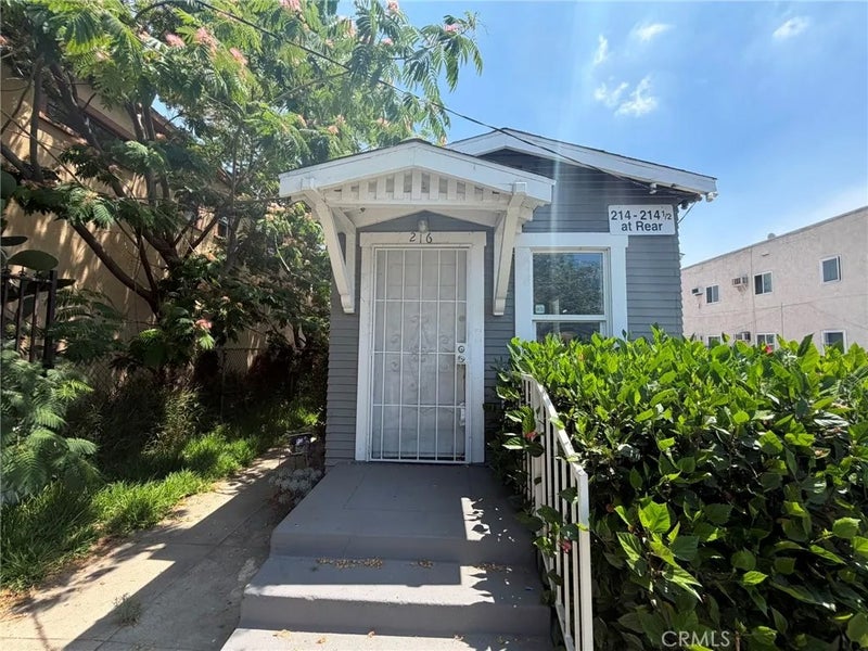 214 S Avenue 18
