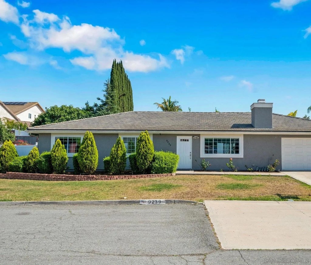 Photo of 9239 Francis DR, Spring Valley, CA 91977 (MLS # 260013549)