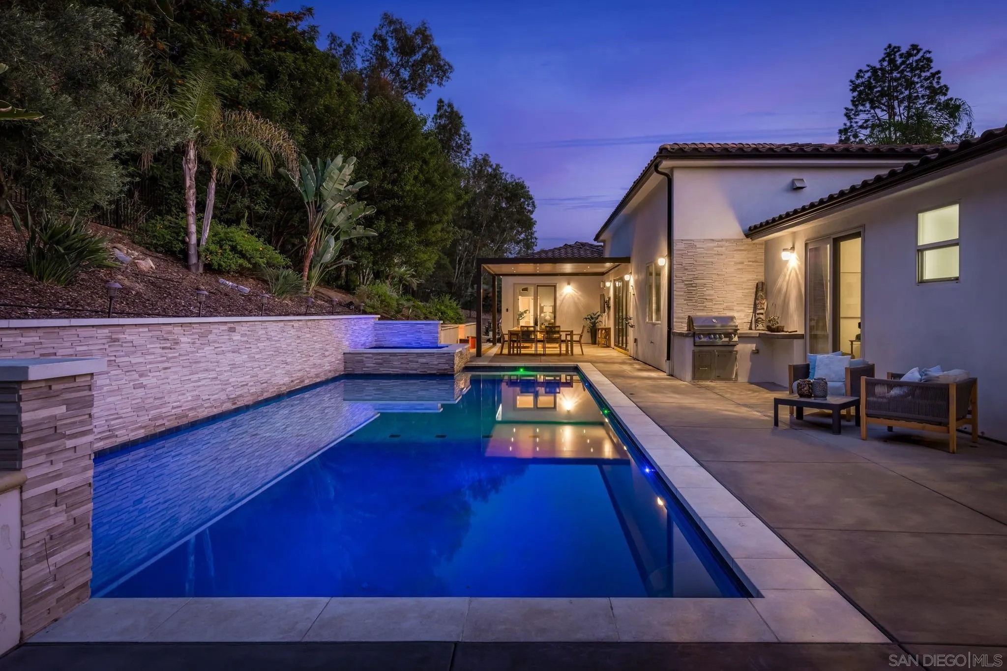 18375 Bernardo Trails Ct