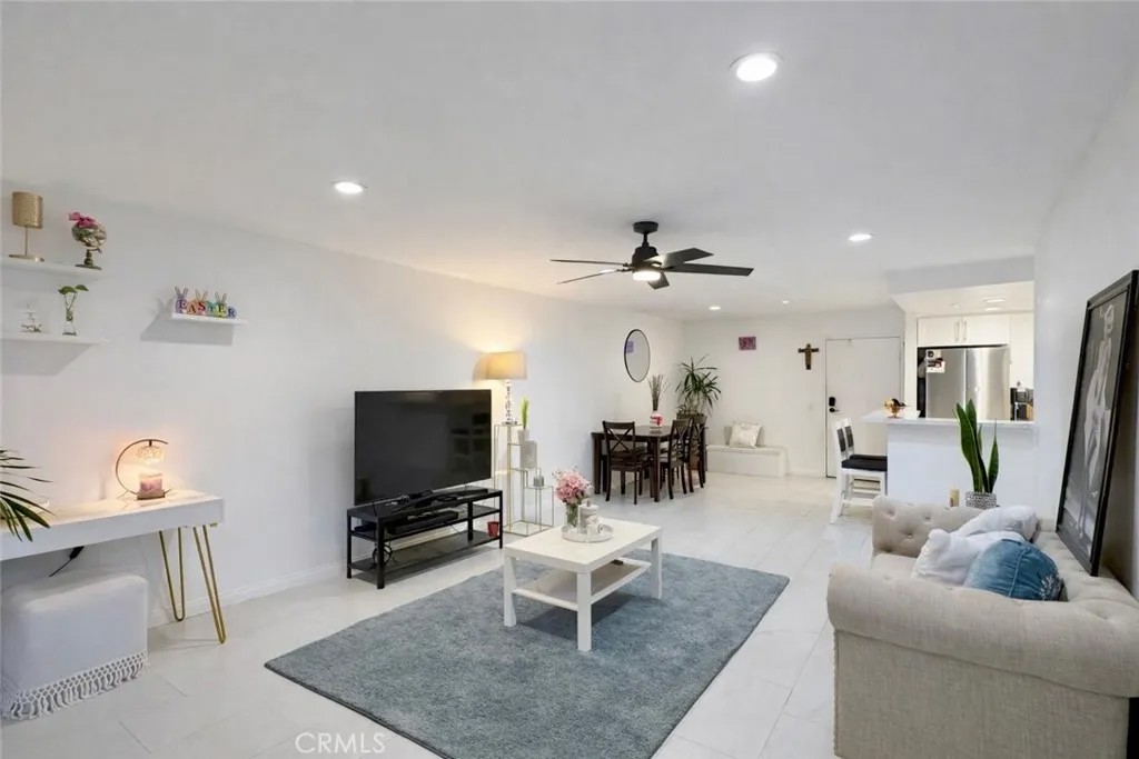 700 W 3rd Street A104