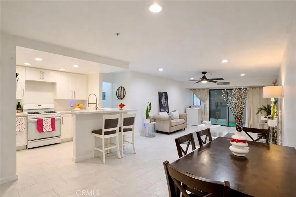 700 W 3rd Street A104