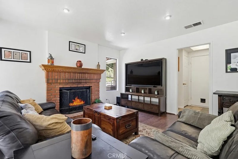 17711 Silverstream