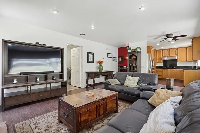 17711 Silverstream