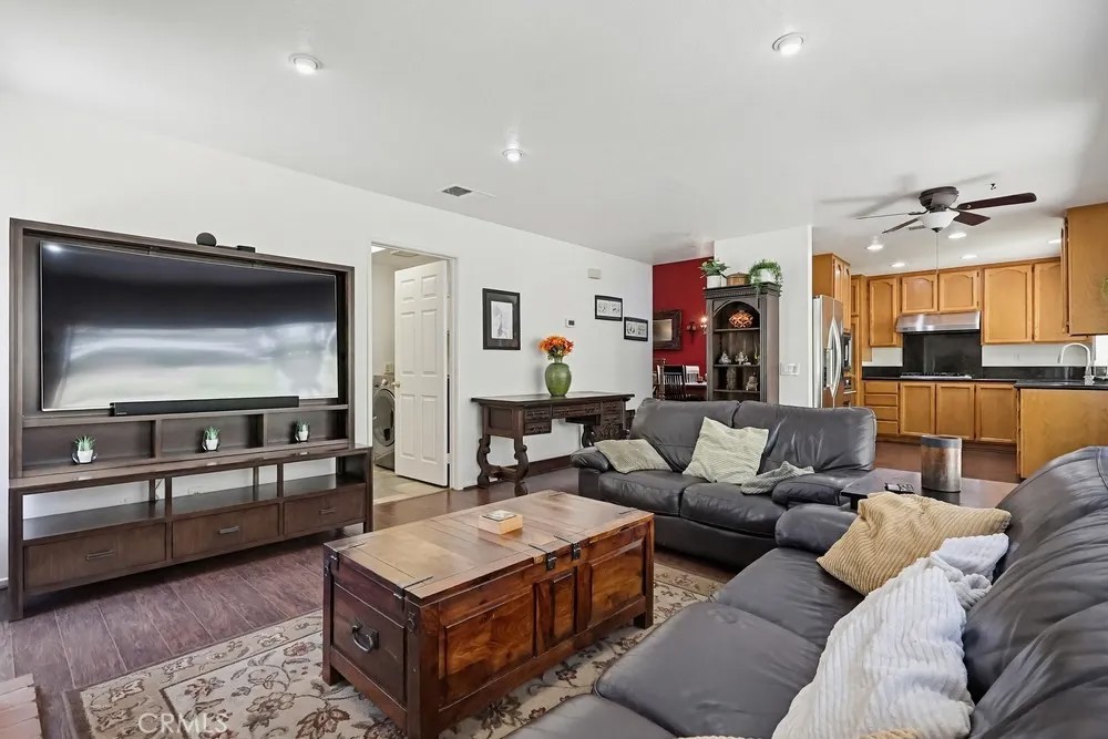 17711 Silverstream