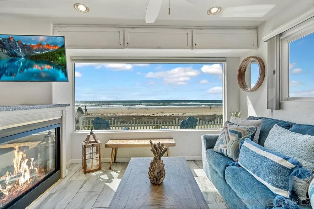 3911 Ocean Front Walk