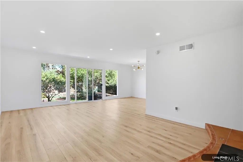 23316 Los Codona Ave.
