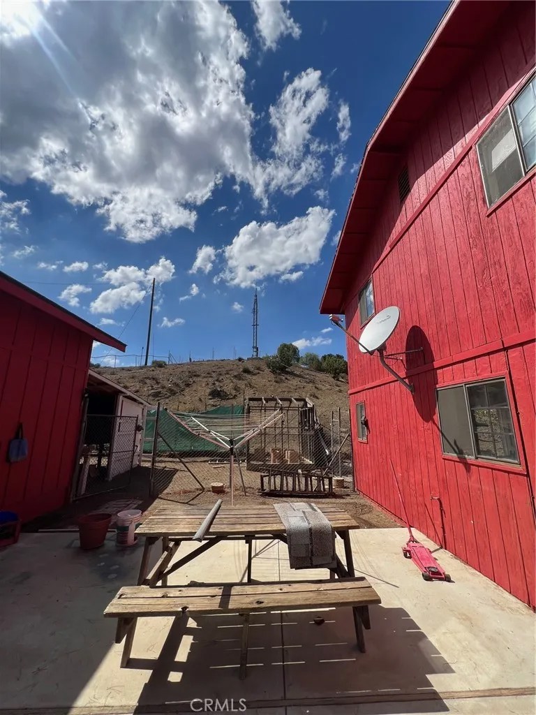 6151 Hubbard Road