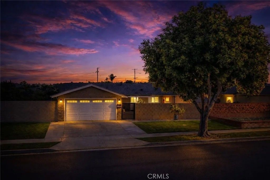 Photo of 10092 Bernadette Ave, Buena Park, CA 90620 (MLS # CV25279987)