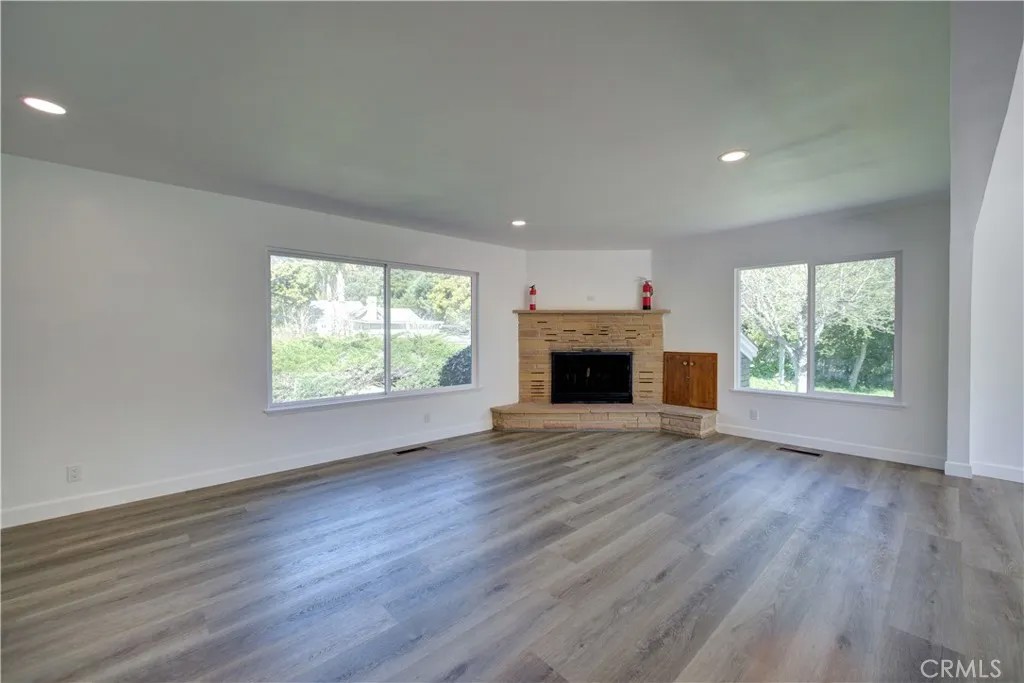 1550 Main St