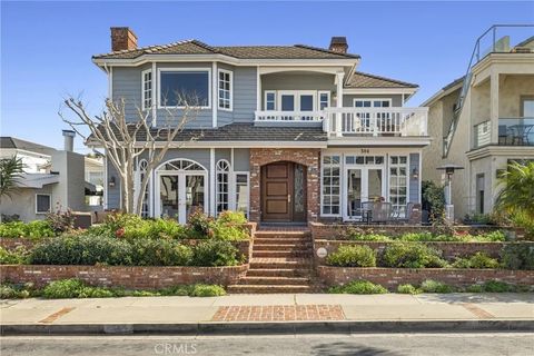 Photo of 304 Marigold Ave, Corona Del Mar, CA 92625 (MLS # NP26040512)