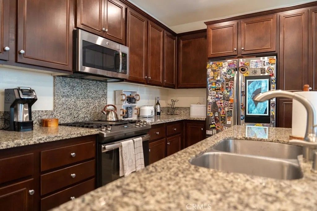 Photo of 40438 Calle Real Real, Murrieta, CA 92563 (MLS # CV25165313)