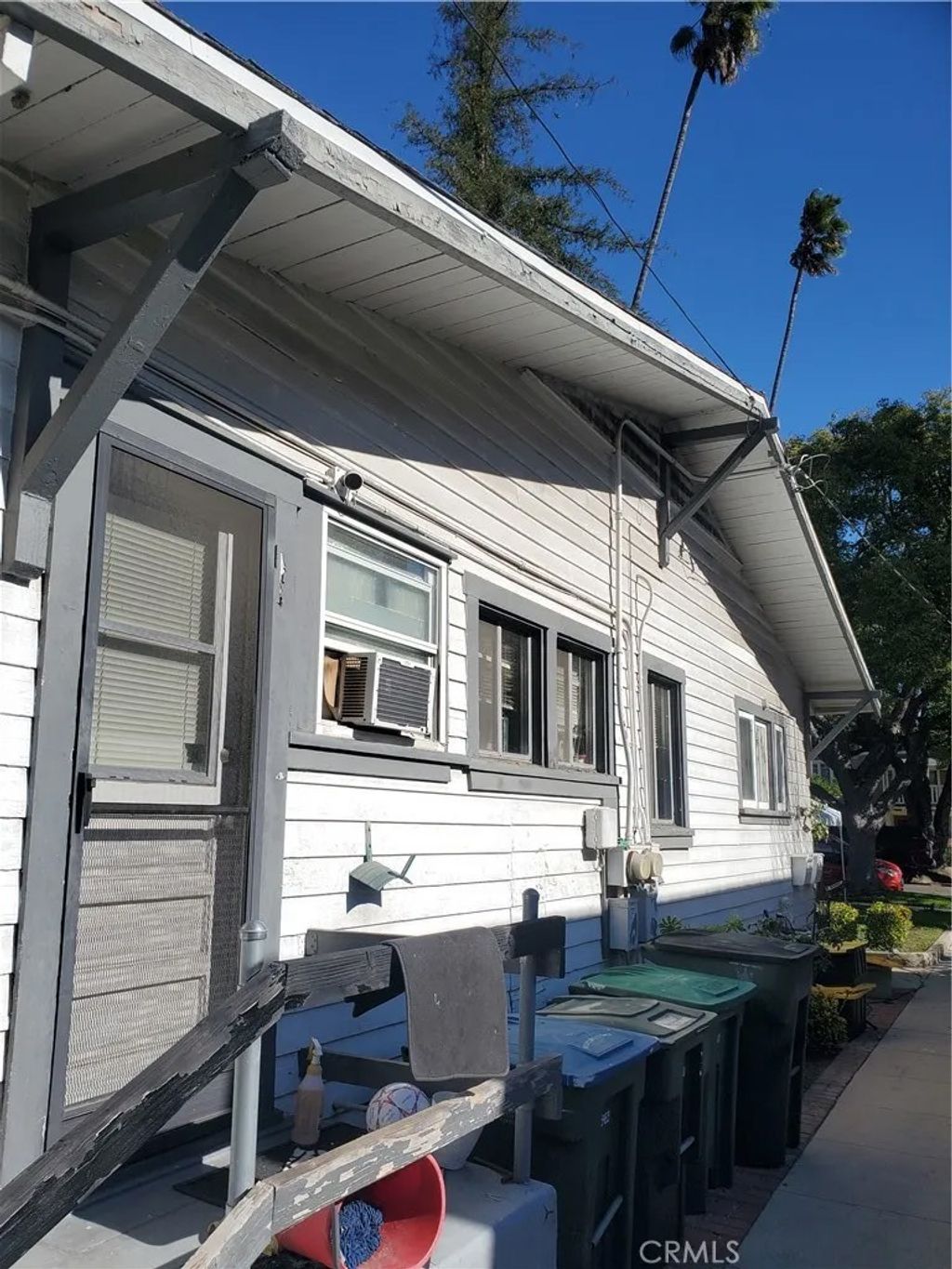 Photo of 155 N Bonnie Ave, Pasadena, CA 91106 (MLS # WS26004734)