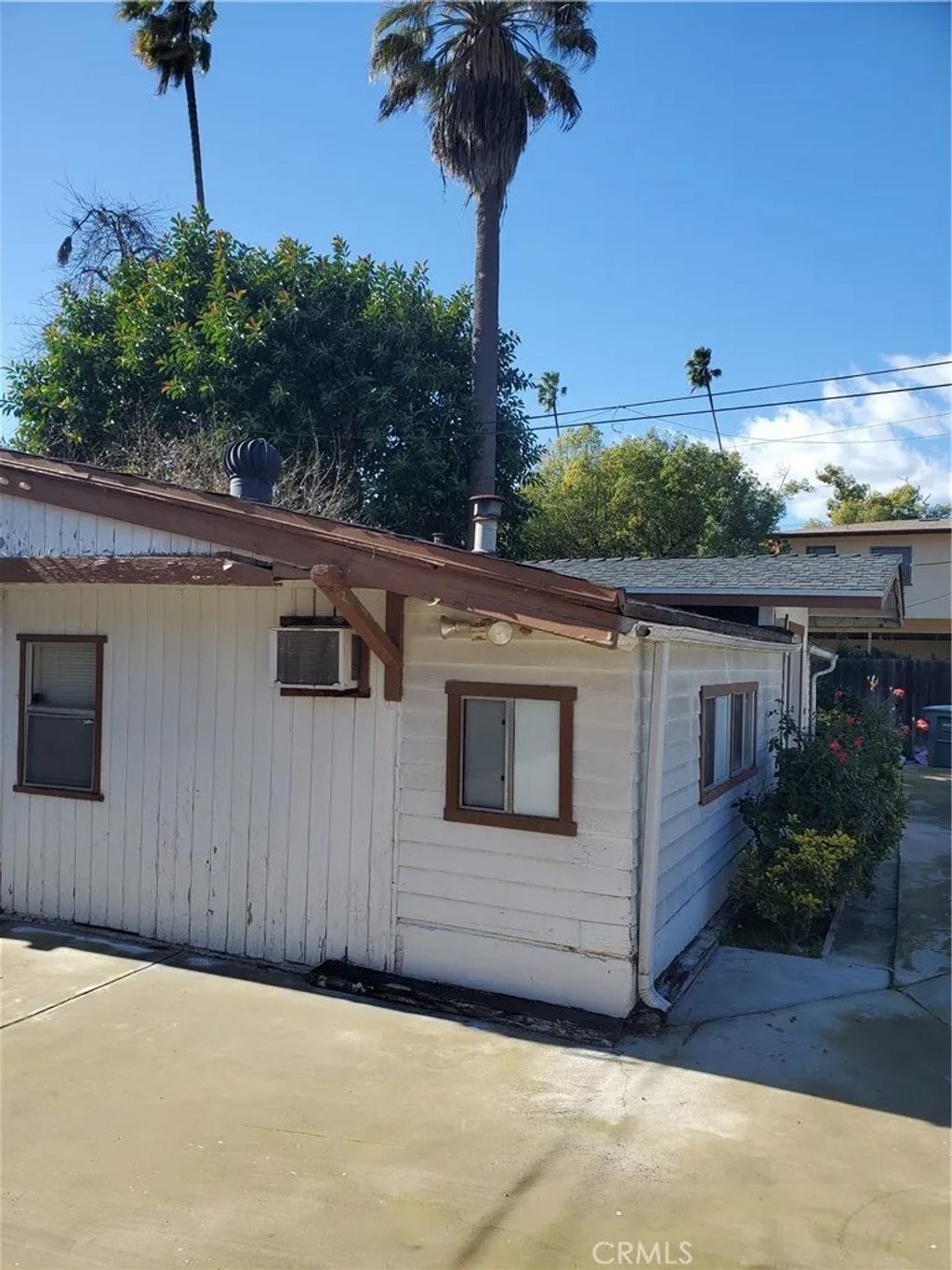 Photo of 155 N Bonnie Ave, Pasadena, CA 91106 (MLS # WS26004734)
