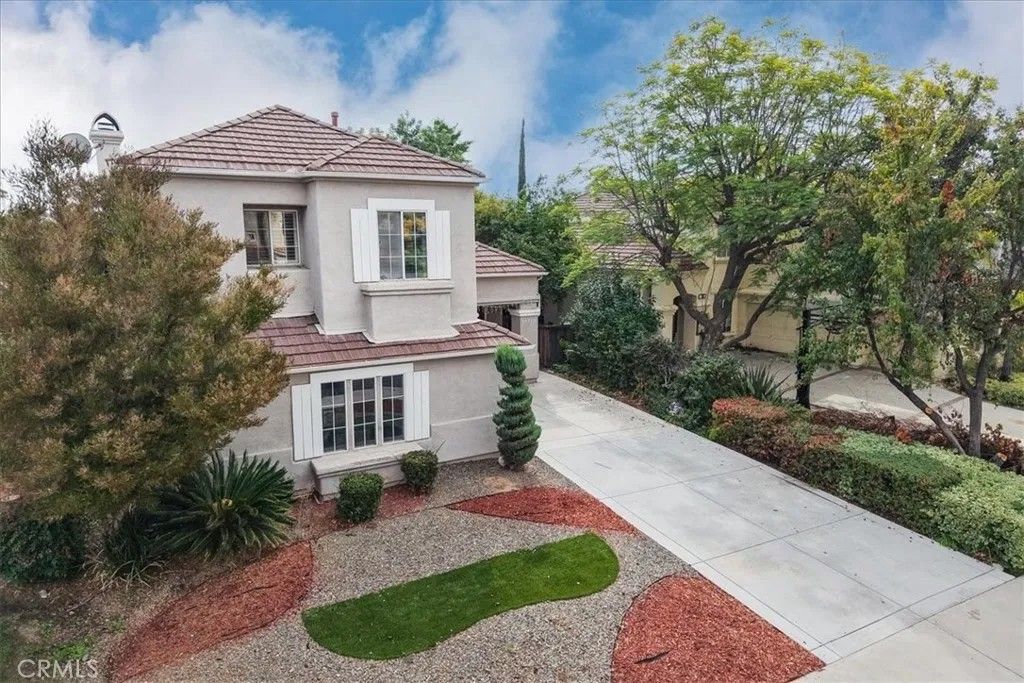 Photo of 39712 Corte Sta Barbara, Murrieta, CA 92563 (MLS # SW25240070)