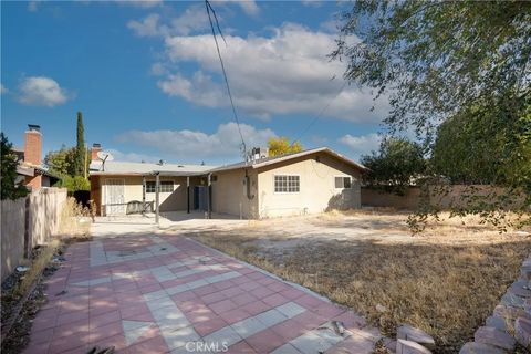 Tiny photo for 614 E Pondera St, Lancaster, CA 93535 (MLS # SR25247275)