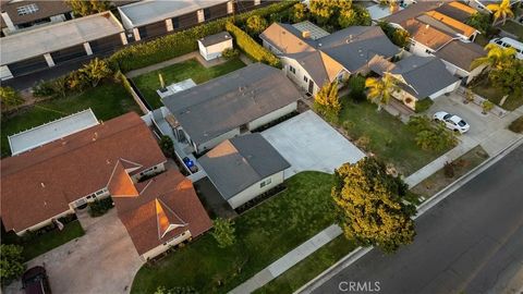 Tiny photo for 2533 W Chanticleer Rd, Anaheim, CA 92804 (MLS # OC25233116)