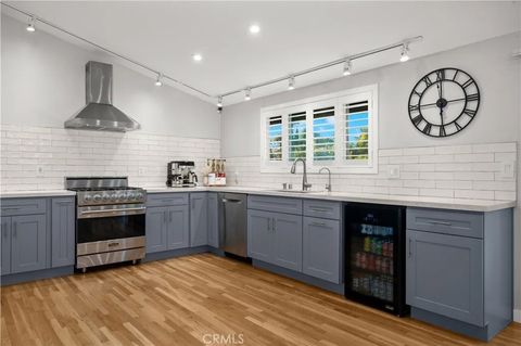 Tiny photo for 2533 W Chanticleer Rd, Anaheim, CA 92804 (MLS # OC25233116)