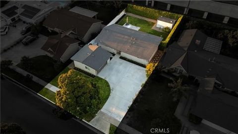 Tiny photo for 2533 W Chanticleer Rd, Anaheim, CA 92804 (MLS # OC25233116)