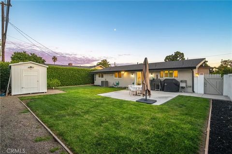 Tiny photo for 2533 W Chanticleer Rd, Anaheim, CA 92804 (MLS # OC25233116)