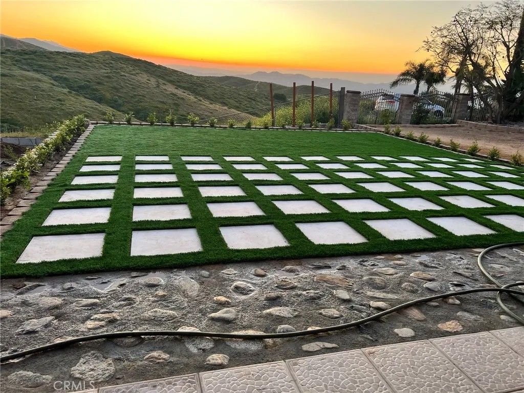 Photo of 14035 Oakely Dr, Riverside, CA 92503 (MLS # OC26055164)