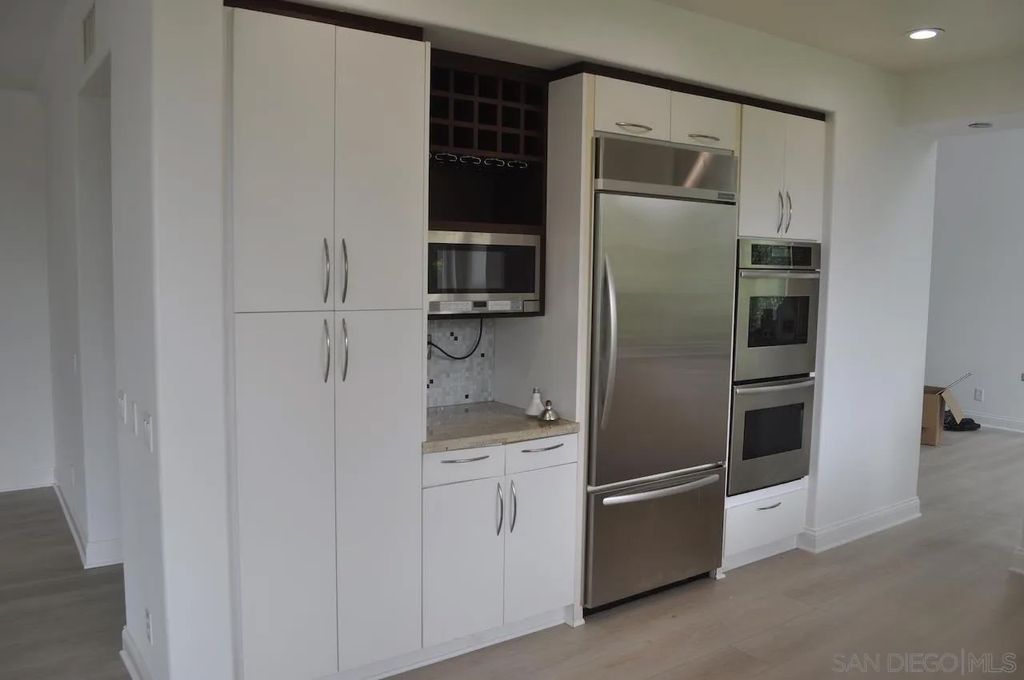 Photo of 6135 Glenchester Row, La Jolla, CA 92037 (MLS # 250043162)