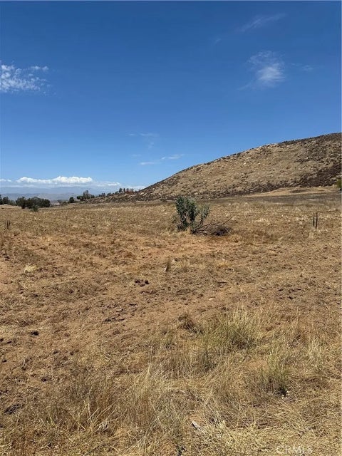 Photo of 0 Cora Lee Lane, Hemet, CA 92543 (MLS # SW26156846)