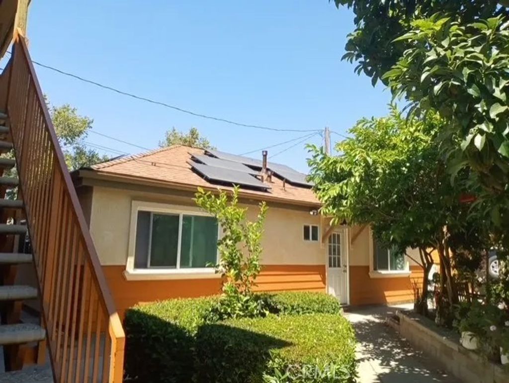 Photo of 1519 N Ross St, Santa Ana, CA 92706 (MLS # PW25281939)