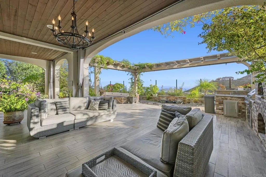 743 Costa Del Sur