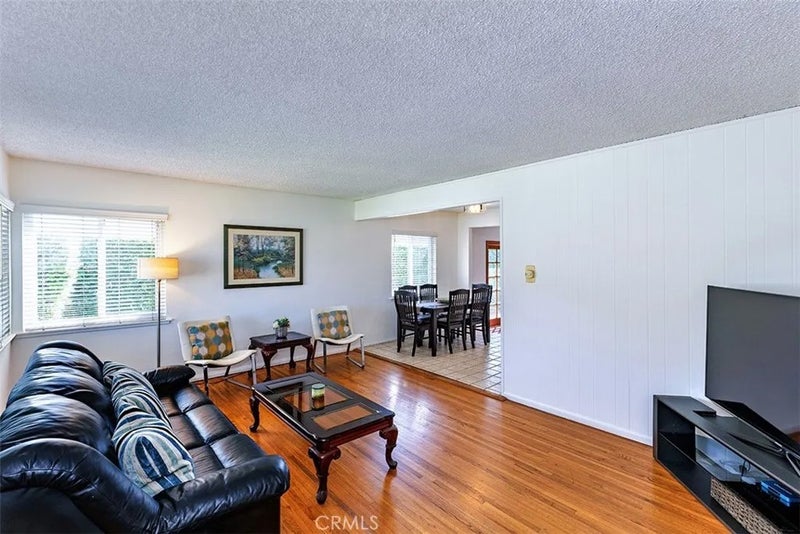 11810 Steen