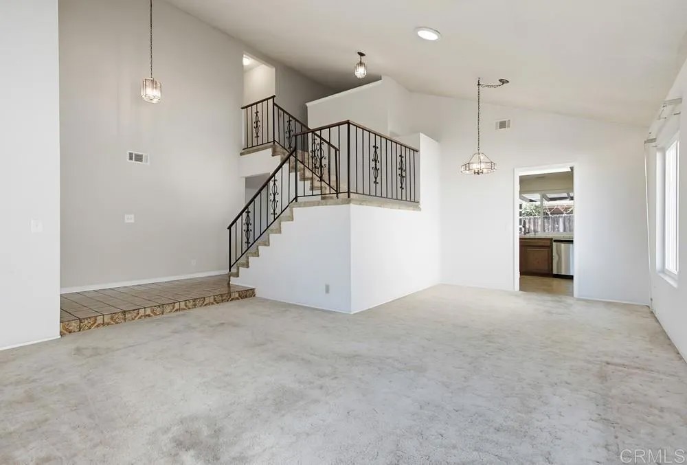 1237 Armstrong Circle