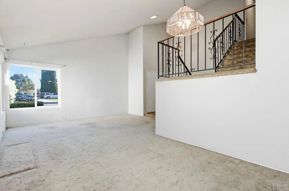 1237 Armstrong Circle